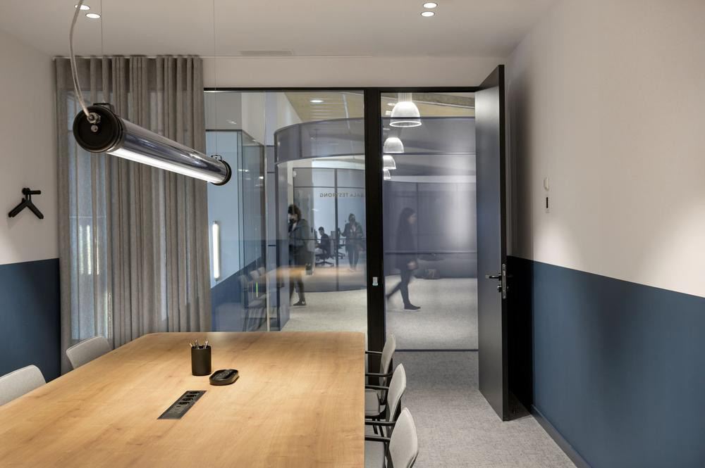 模具厂房办公室装修设计